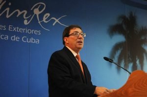 Bruno Rodríguez Parrilla, miembro del Buró Político y ministro de Relaciones Exteriores de Cuba, presenta el informe 69/5 Necesidad de poner fin al bloqueo económico, comercial y financiero impuesto por los Estados Unidos contra Cuba, en la sede de la cancillería cubana, en La Habana, el 15 de septiembre de 2015. AIN FOTO/Roberto MOREJÓN RODRÍGUEZ/sdl
